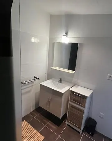 Дом отдыха Maison Individuelle Type F2 *